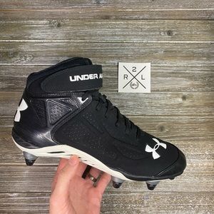 Under Armour Run N Gun D Football Cleats